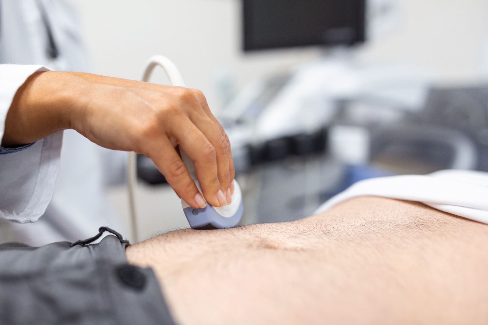 Exame de ultrassom reduz necessidade de colonoscopias frequentes no tratamento de doenças intestinais crônicas