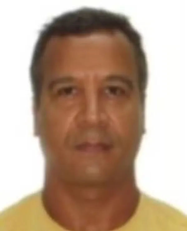 Sargento da PM morre após colisão entre moto e caminhão na BR-101