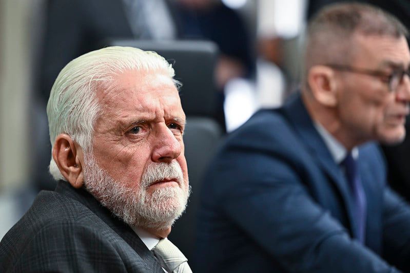 Após reunião com o presidente Lula, Jaques Wagner anuncia saída da liderança do governo no Senado