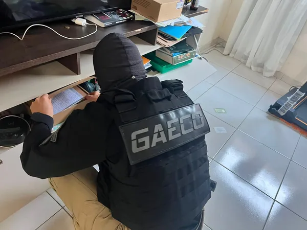 Desvio de recursos públicos da saúde na Bahia é alvo de operação do MPBA