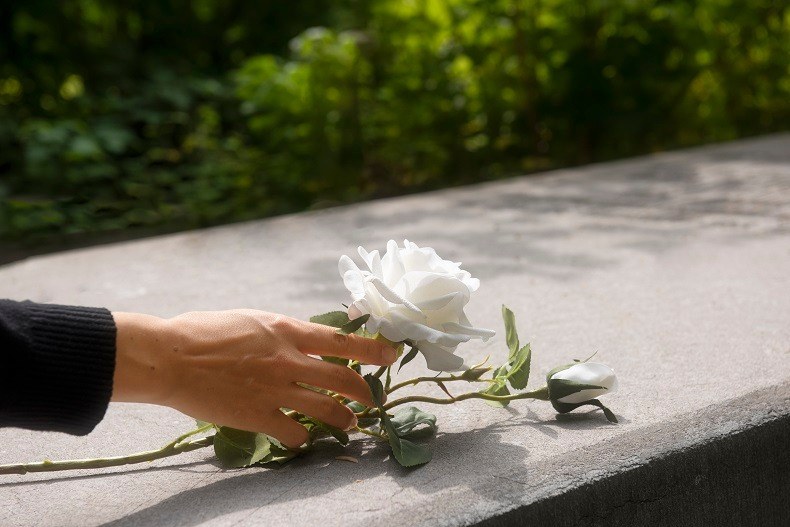 Especialista alerta para confusão entre plano funerário e cemitério