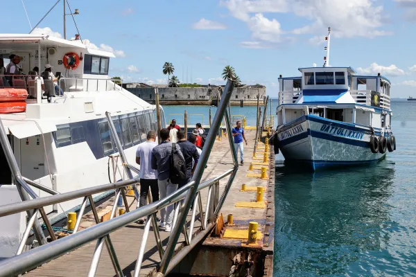 Travessia Salvador-Mar Grande é suspensa nesta segunda (17); veja situação das lanchinhas