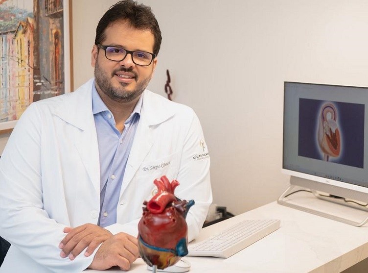 Condição conhecida como MINOCA representa até 10% dos infartos e exige investigação para identificar a causa