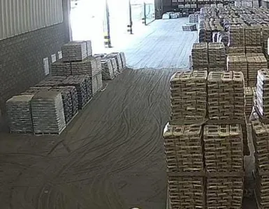 Ex-funcionário usa farda de empresa para furtar 280 sacos de cimento na Bahia
